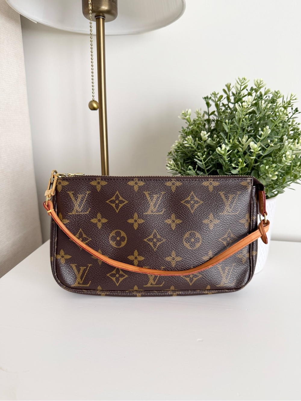 Louis Vuitton Pochette Accessories Monogram Shoulder Bag